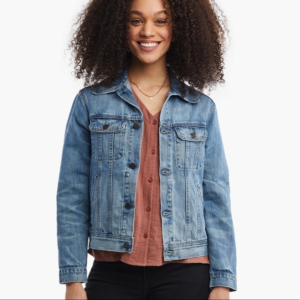 GAP 100% Cotton VTG denim jackets women’s size S